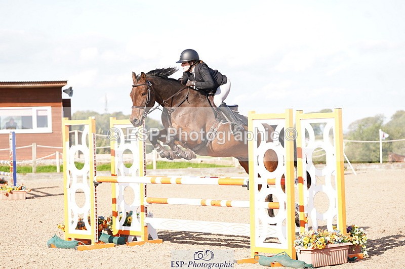 241004A-103928-00145 - Fri 01 Snr Disco & 1.00m Open