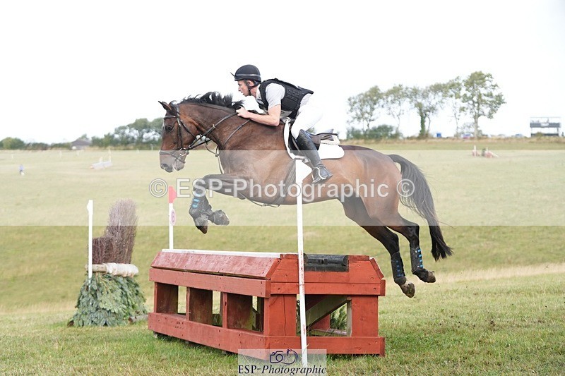 250831-094948-05361 - L-563-Thomas.Hawke