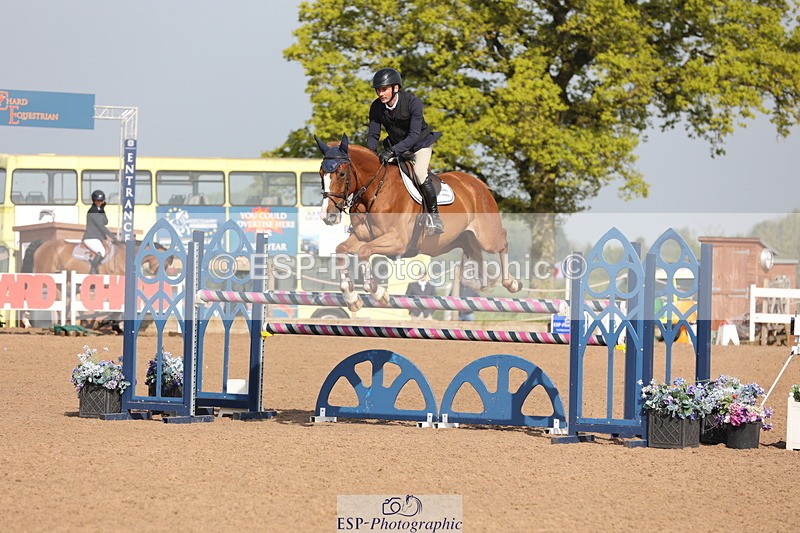 240511A-091735-11003 - Cls 32 Foxhunter