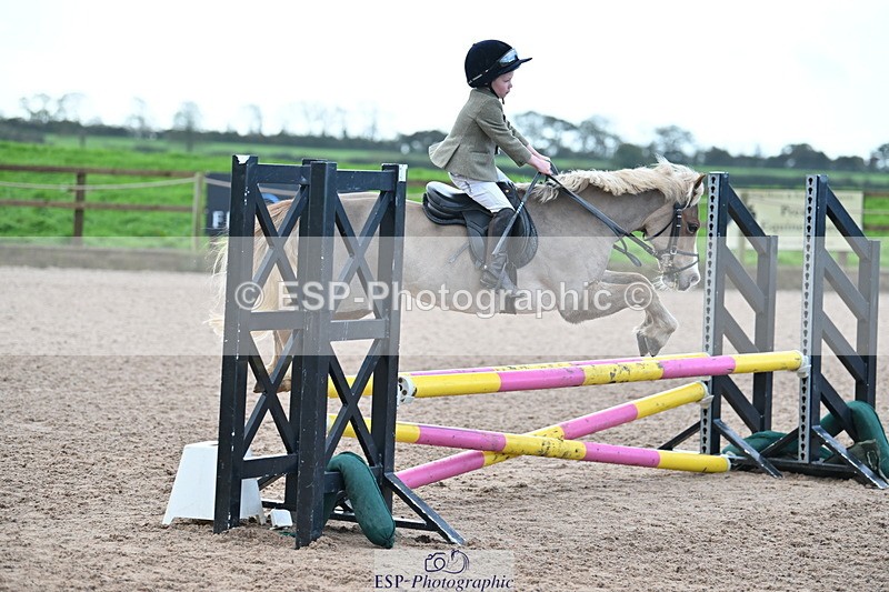 231029A-102606-02739 - 70cm Club and Schools