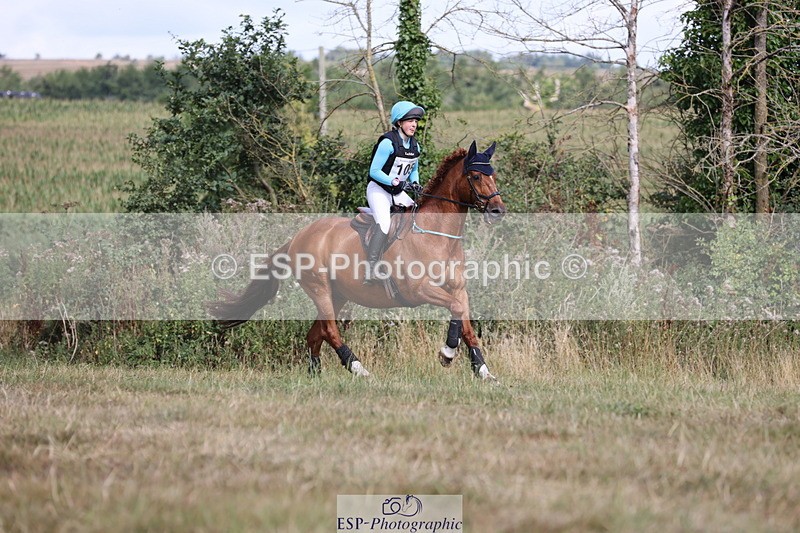 250802A-102938-00892 - C-105-Mimi.van.Ufford-MR.SOCKS