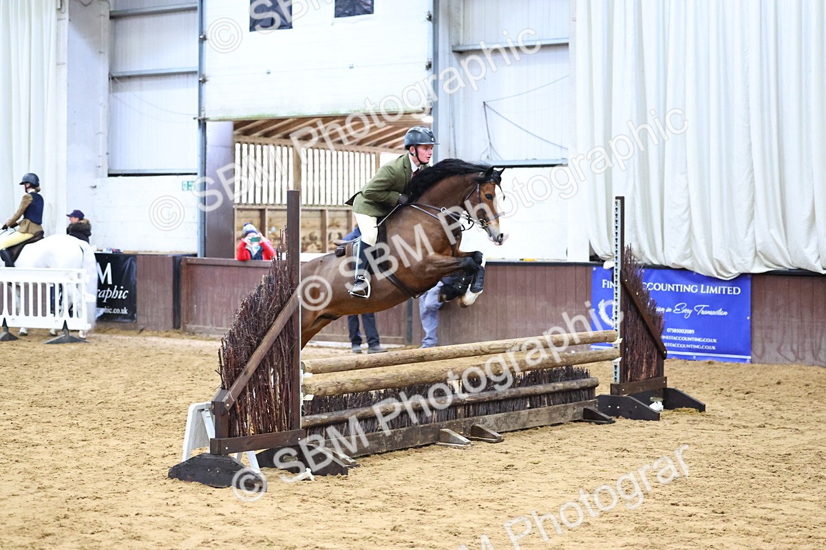 SBM_005093 - Class 41 - Not exceeding 143cms