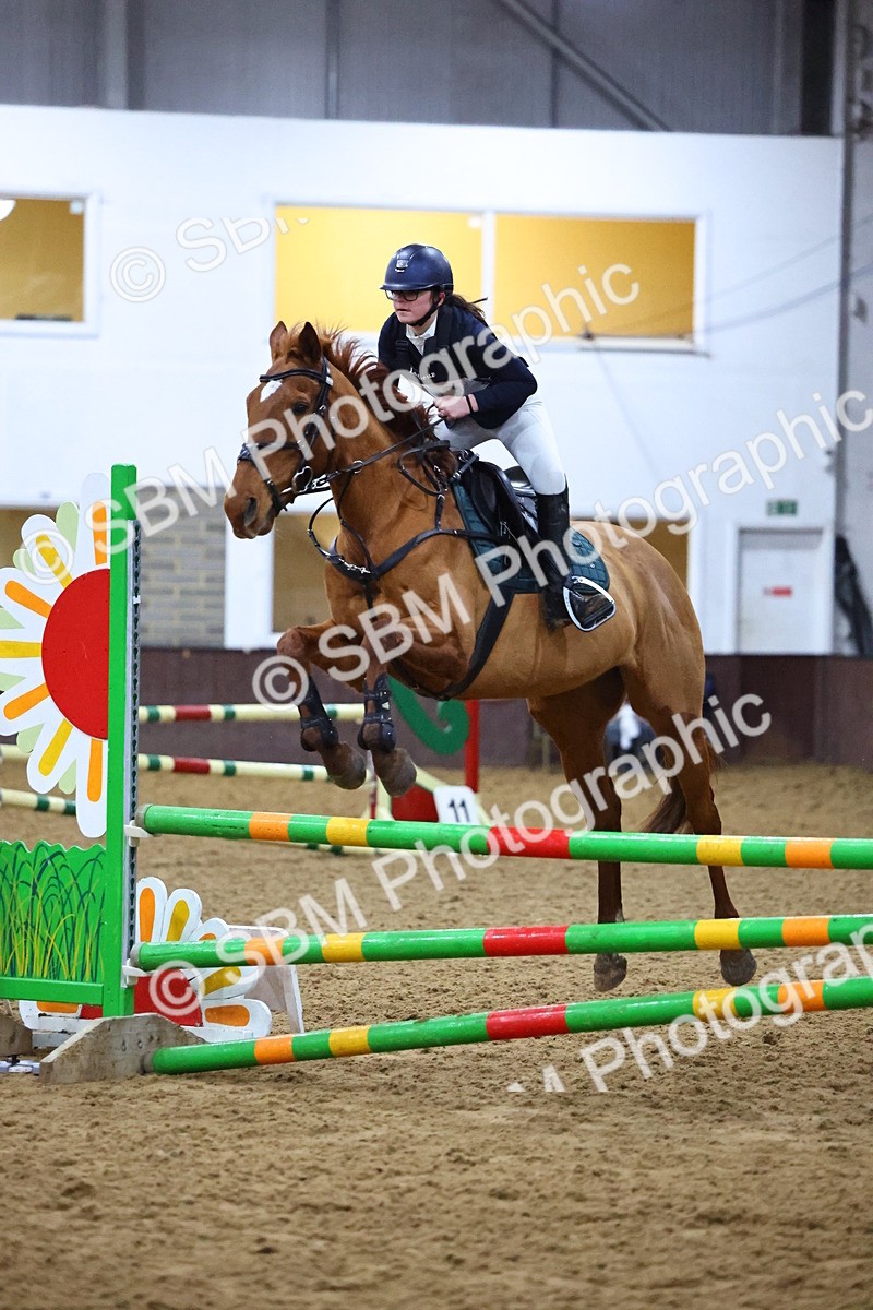 SBM_002625 - Class 6 - Holly & Ivy Stakes - 90cm