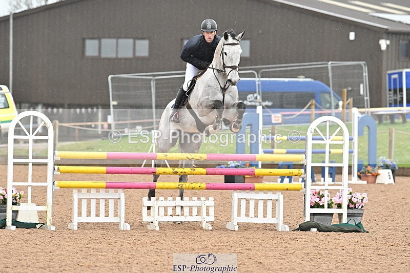 240315A-111407-00351 - Cls 2 Snr Newcomers