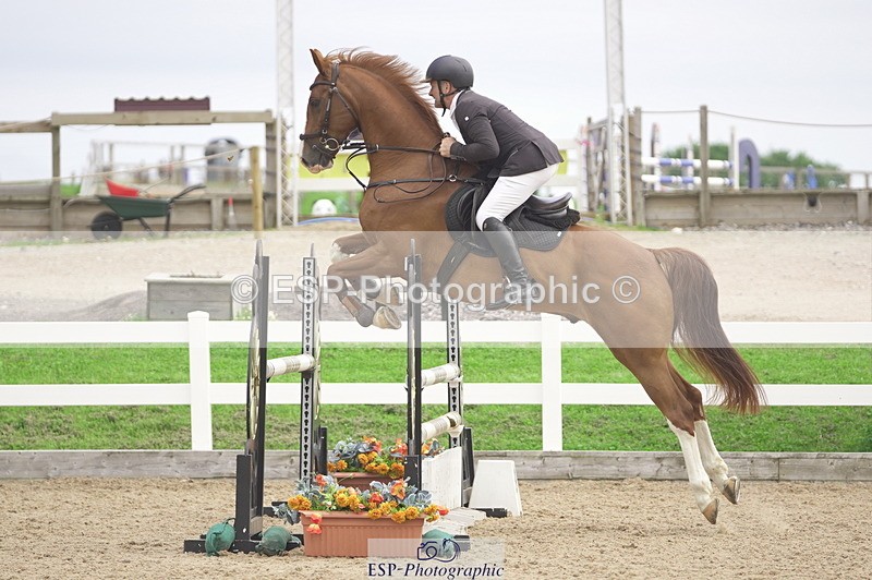 230810A-140654-02615 - Cls 4 1.05m Amateur Quali