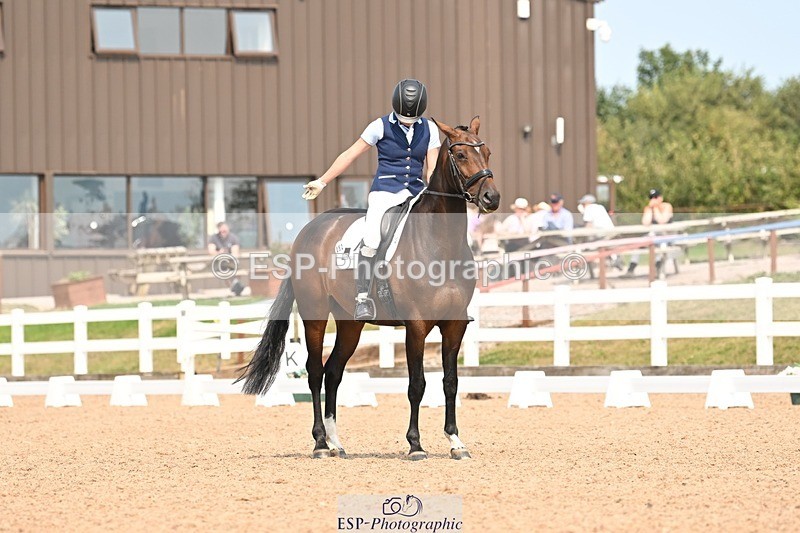 250816-141512-05057 - 052-Marcela.PomphreyLinkeltje.DE.J