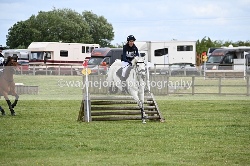 WJ6_3533 - Class 5 80cm Pairs