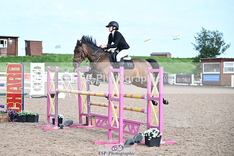 260627-174525-05832 - Cls 27 Foxhunter and 1.10m