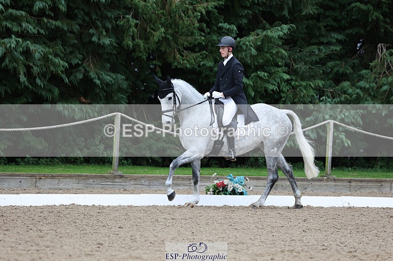 241024-155728-04958 - 236-Musa.Hussain-LIQUID.LUCK