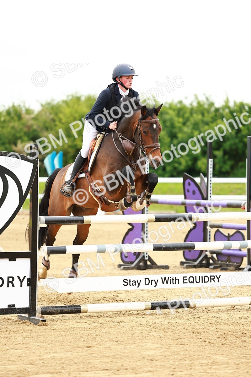 SBM_001096 - Class 4 - Senior Newcomers - 1.10m