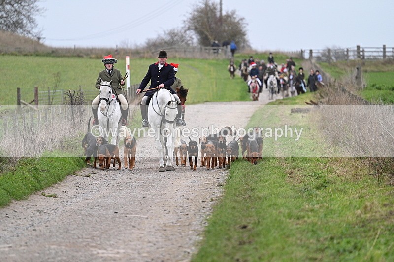 WJ7_1172 - Walk Home