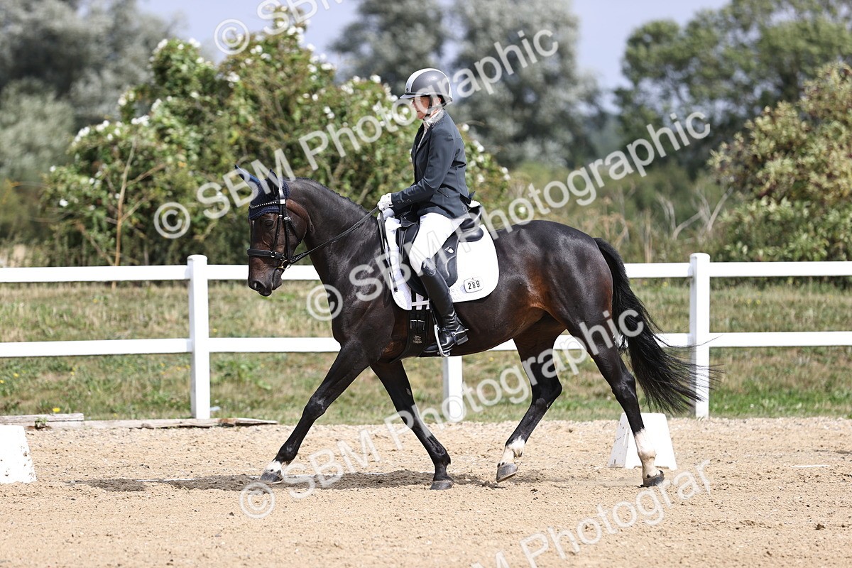 SBM_016897 - Class 14 Novice 23 - 11.53-12.56