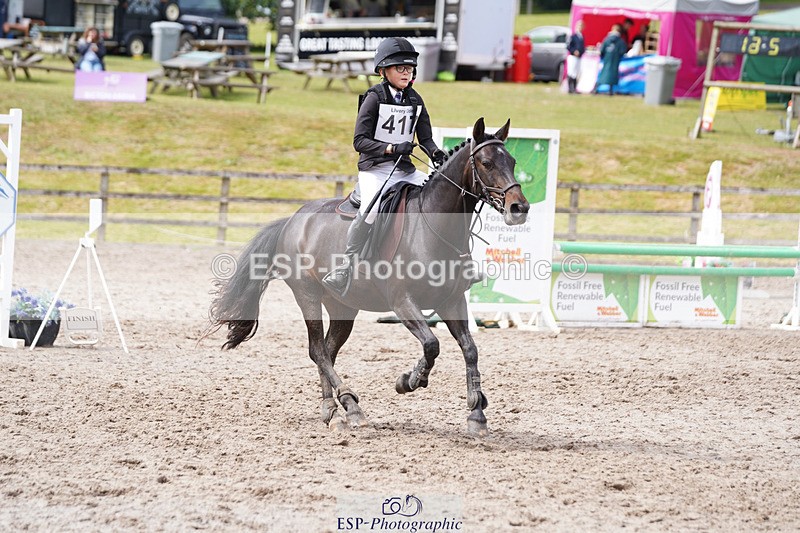 240824X-123234-24129 - 80cm Round 1 12.00 to 13.00