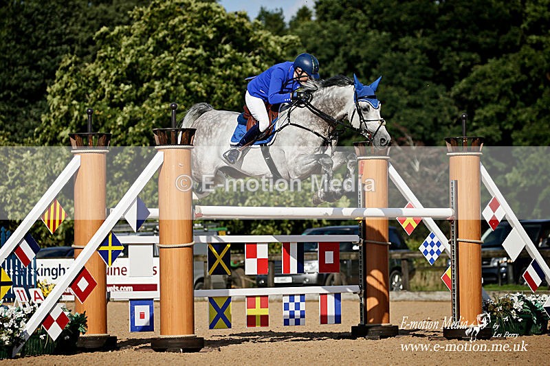 SJ 170817 -2389a - Equestrian