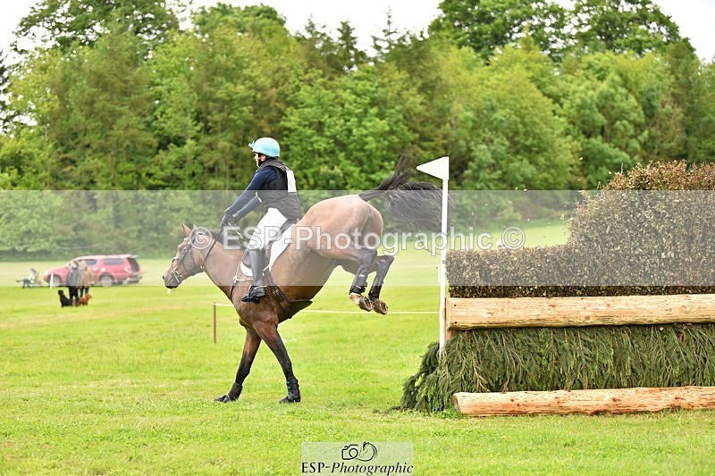 240526-115112-21015 - 428-COOLEY_SNAPCHAT-Selina_Milnes