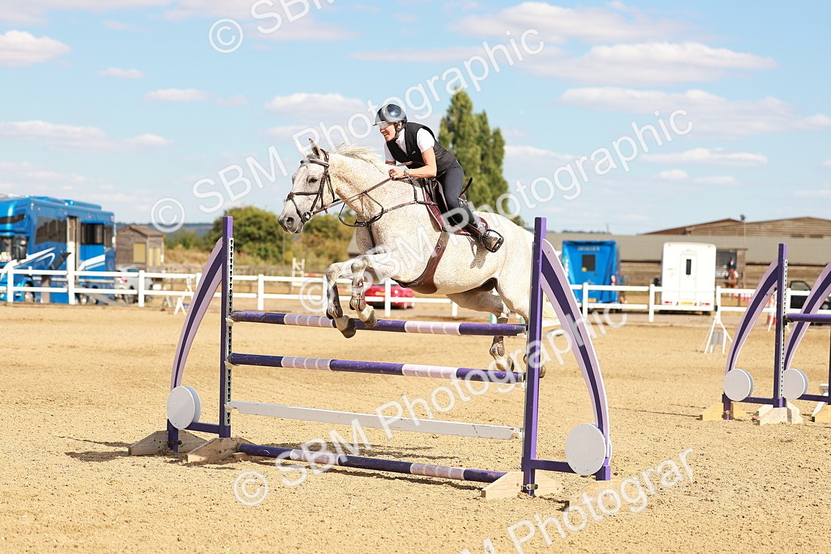 SBM_007506 - Class 5 - Senior British Foxhunter - 1.20m