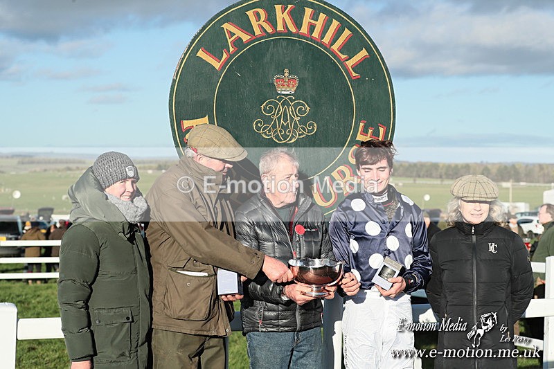 PtP 301125  0433 - Hursley Hambledon Point-to-Point Larkhill Racecourse 30/11/2025