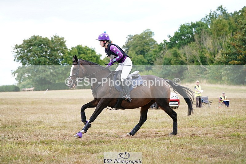 250802A-152344-07280 - F-272-Gemma.Wells-COMBE.BREEZE