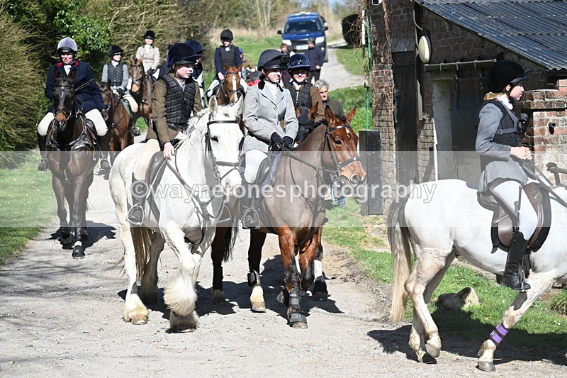 WJ7_9749 - Home for hunt tea !