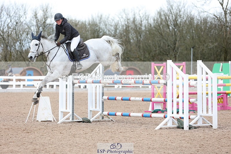 240223A-135040-01697 - Cls 5 Newcomers and 1.10m Open