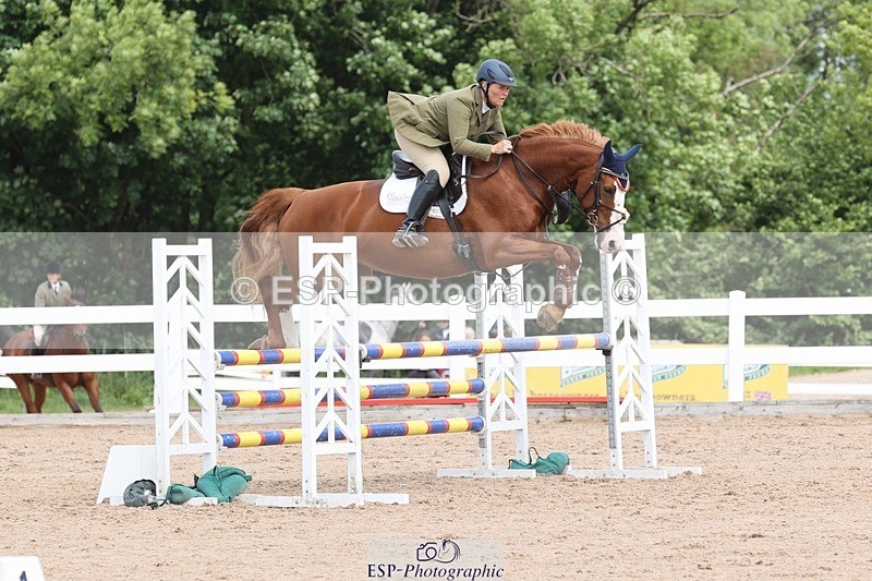 250523-120332-01171 - Cls 09 A&B  Snr Disc & 1.00m Open