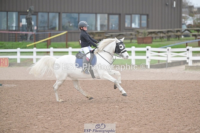 251116-105334-01202 - Cls 4 Pony British Novice and 80cm Open