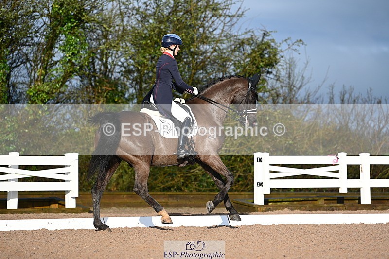 240218A-090924-05016 - 162-Holly.Kerslake-Totil.Platinum