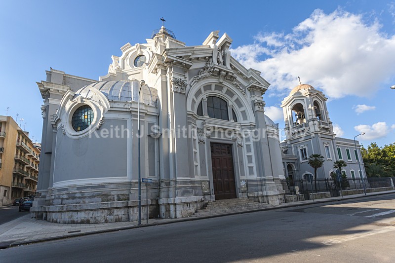 YR6M9549 - Worldwide