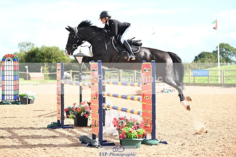 240912A-141800-02151 - Cls 5 National 1.30m Open