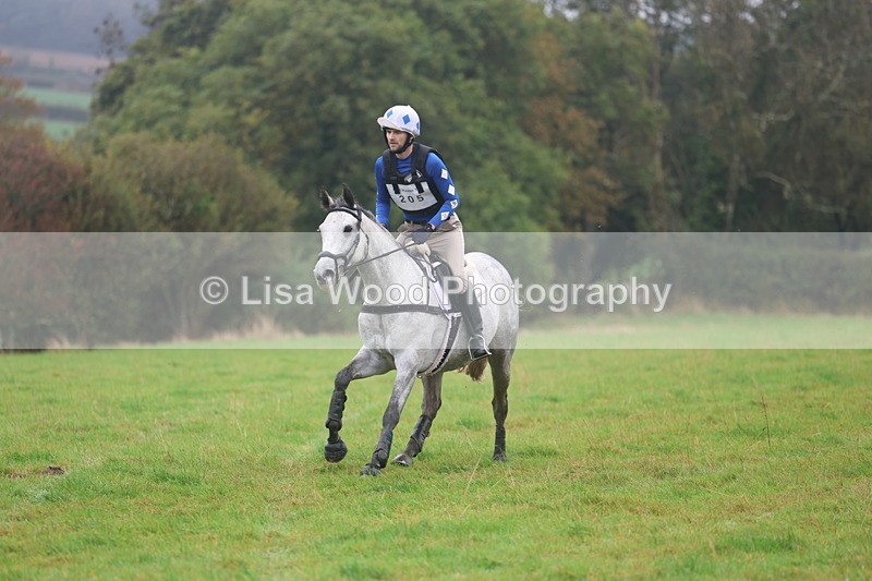 3E7A1368 - Class 2: 70cm: Half Roll Top