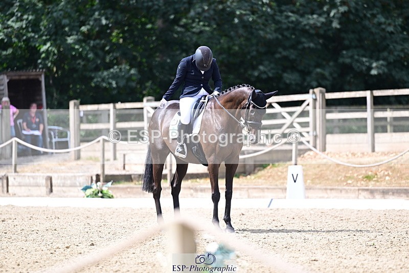 260802A-110330-05464 - Novice Silver break - break
