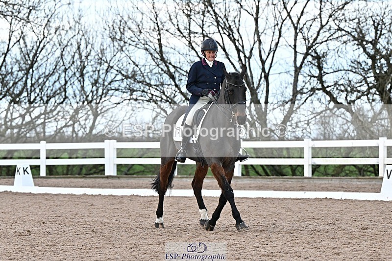 241214-152253-03205 - 123-Susan.Lanz-Wellshead.Foxtrot