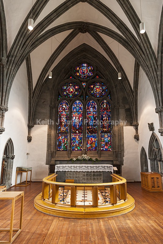 YR6M1867 - Worldwide