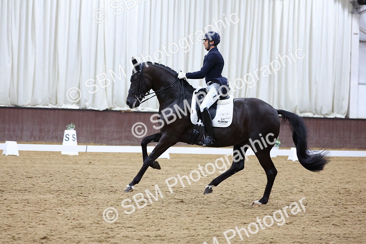 SBM_009759 - Class 14 - FEI Grand Prix - 19.27-20.27