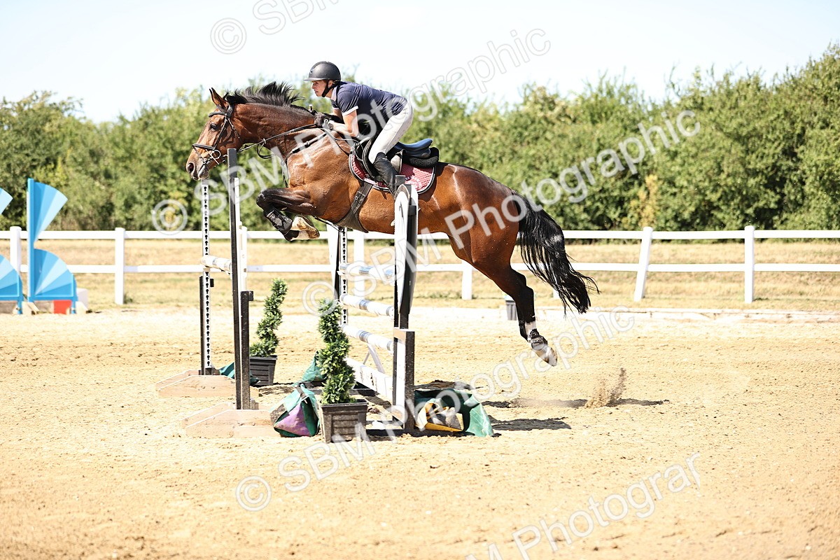 SBM_015081 - Class 16 - Senior foxhunter - 1.20m Open