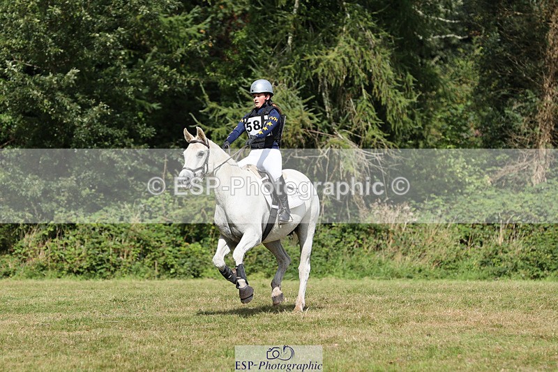 240825X-113020-32282 - 70cm XC 11.00 to 12.00