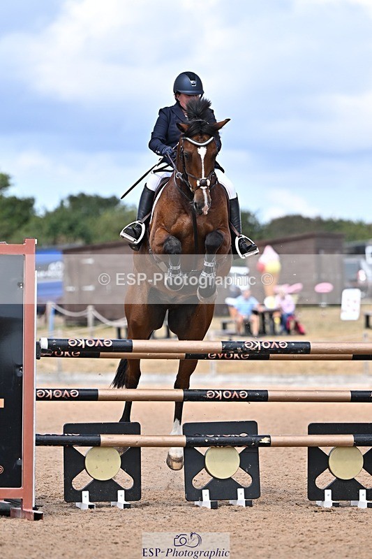 260819-143544-01149 - Cls 6 Foxhunter and 1.20m