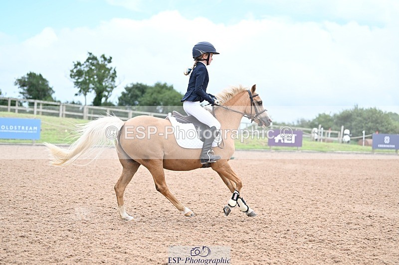 240813-152405-00057 - Clear round & 60cm