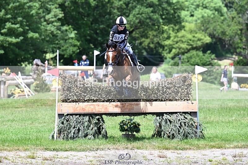 260530A-121956-14129 - C-374-Hannah.Nicolson