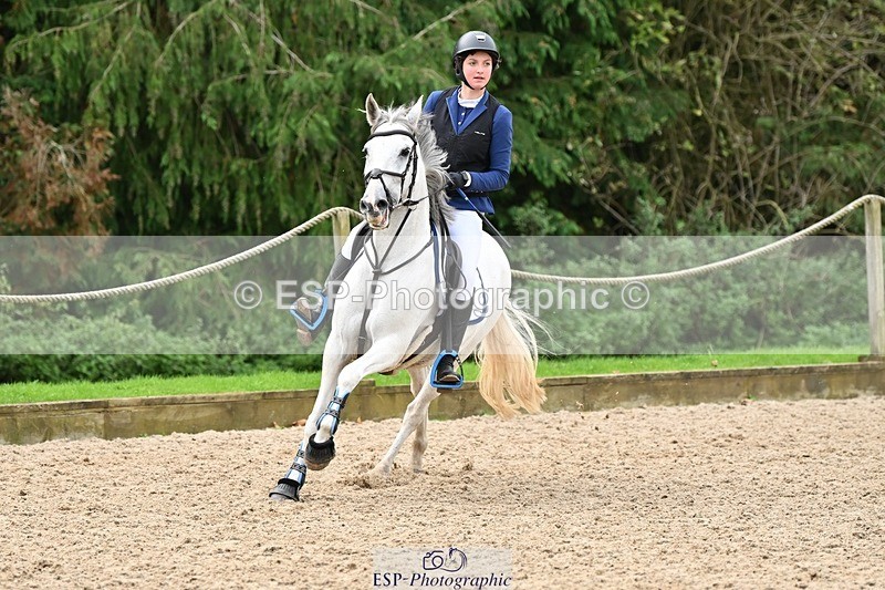 230930-123254-00515 - Cls 5 Pony Foxhunter & 1.10m Open
