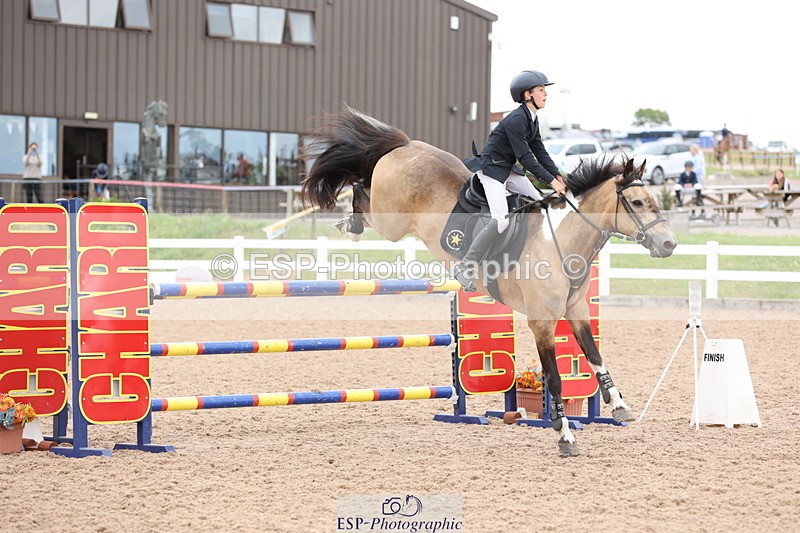 240630A-162004-15122 - Cls 33 Foxhunter and 1.10m Open