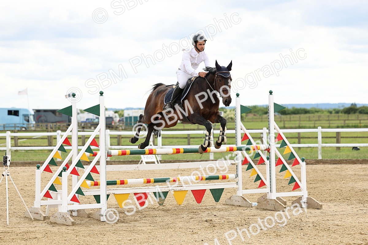 SBM_006157 - Class 19 - Senior Newcomers - 1.10m