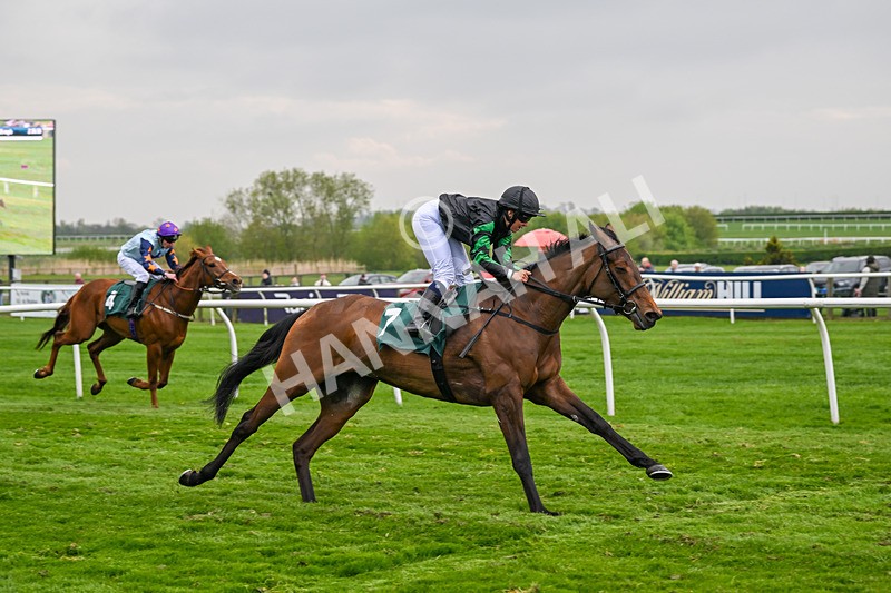 230425-Race 3-Tralee Girl-0259 - Race 3