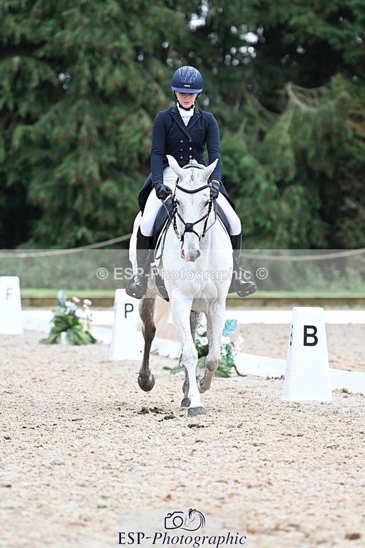 231019-152146-04451 - 063-TOMGAR.GRACE-Annie.Smith-DR