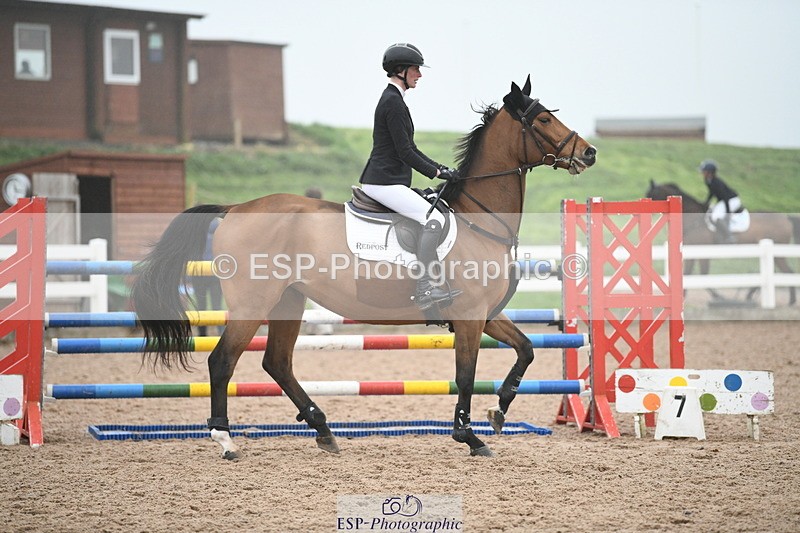 241103A-111305-07718 - SUN Cls 21 Snr Newcomers and 1.10m Open