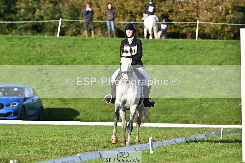 251024A-100238-07954 - F-451-Olivia.Clothier