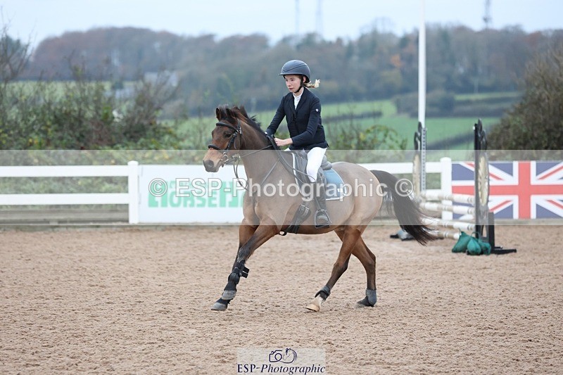 241116X-083647-00119 - Cls 03 Pony Intro 70cm