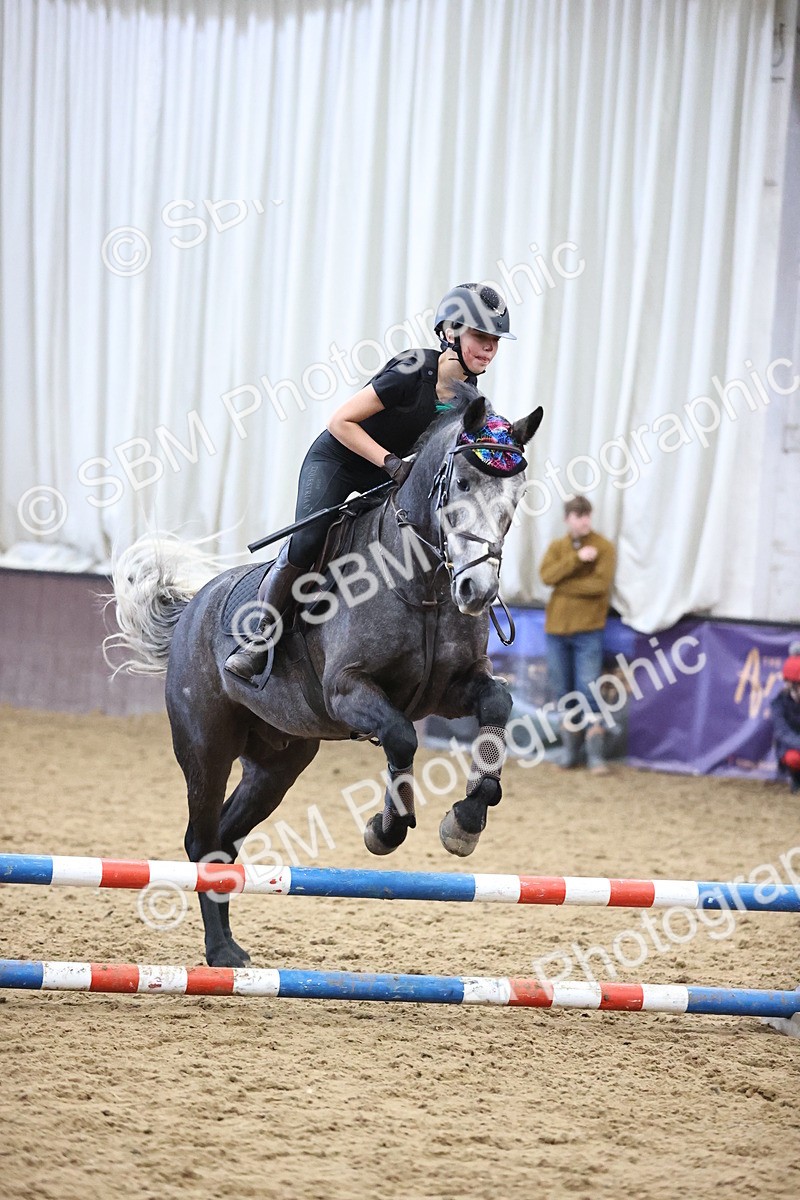 SBM_001334 - Class 3 - Horse & Hound 60cm