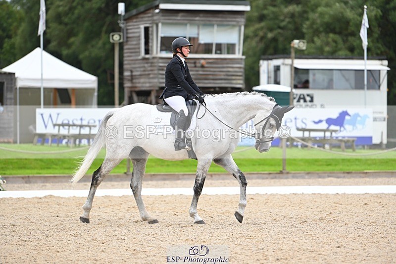 230813-174605-08740 - Cls 14 Medium Silver 16.45 to End