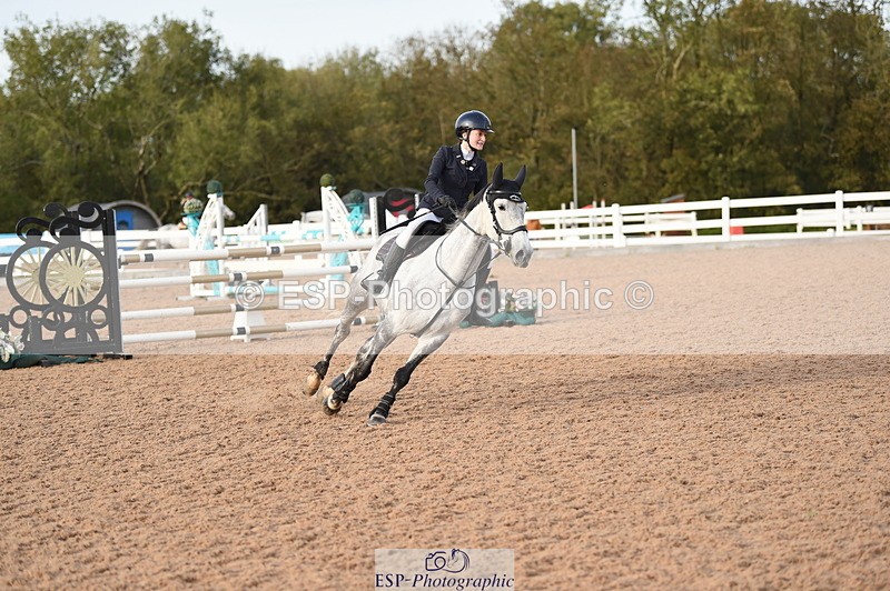 231015A-164208-09370 - Cls 27 1.10m Amateur Q 2nd R